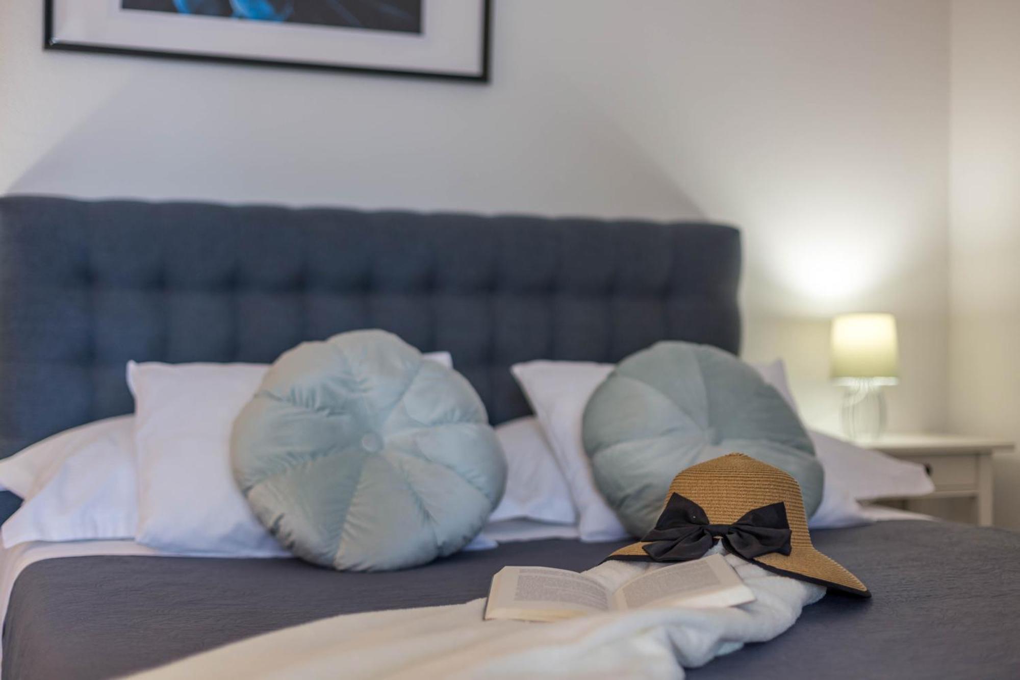 Pera Apartment *
